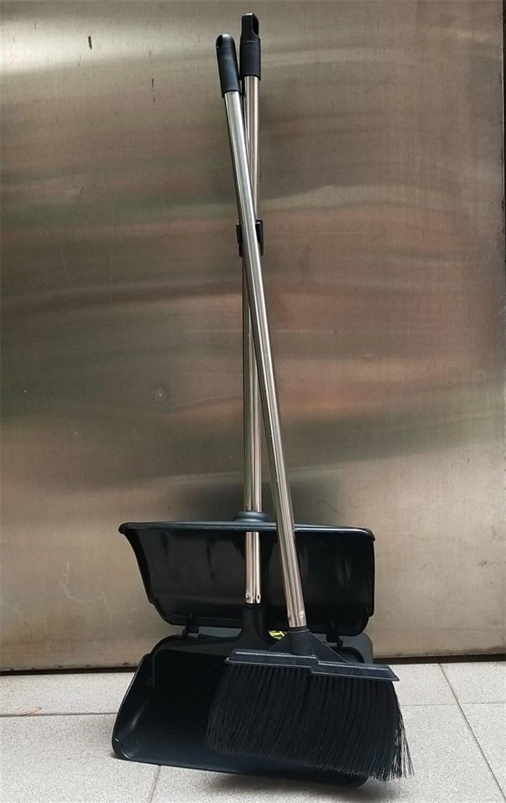 CLEANROOM BROOM